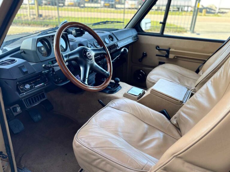 Land Rover Range RoverClassic Suffix F LHD_20405115_15