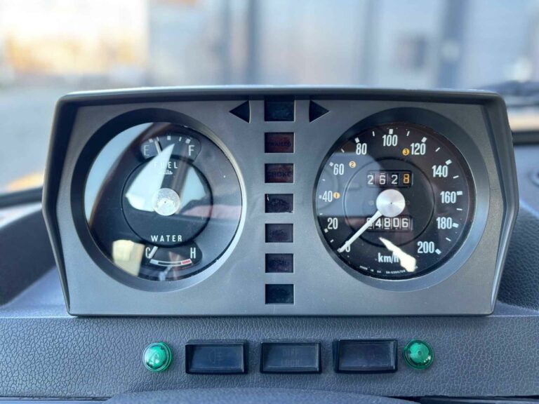 Land Rover Range RoverClassic Suffix F LHD_20405115_26