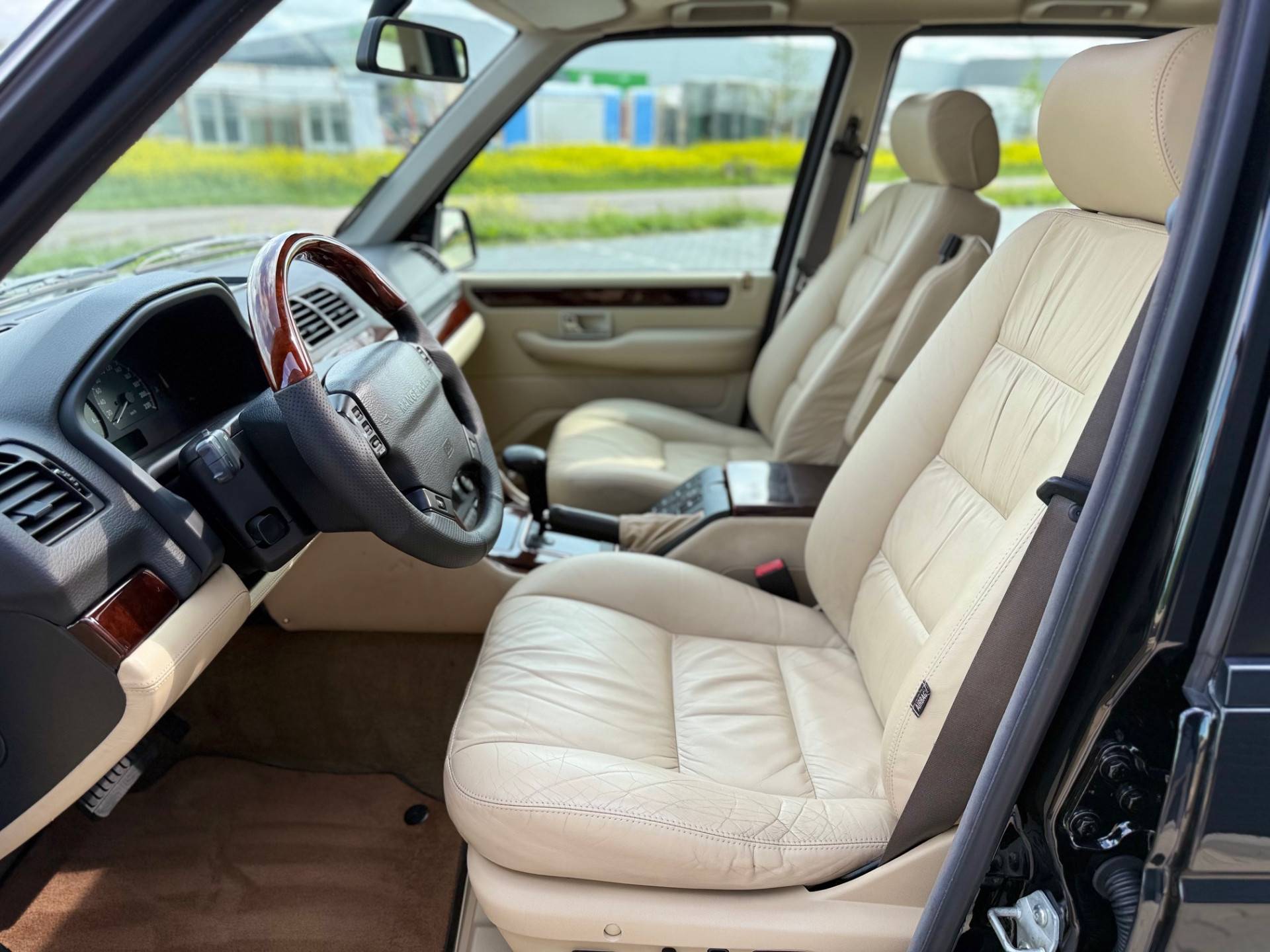 Land Rover Range Rover 4.6 HSE Zwart 137411509-14