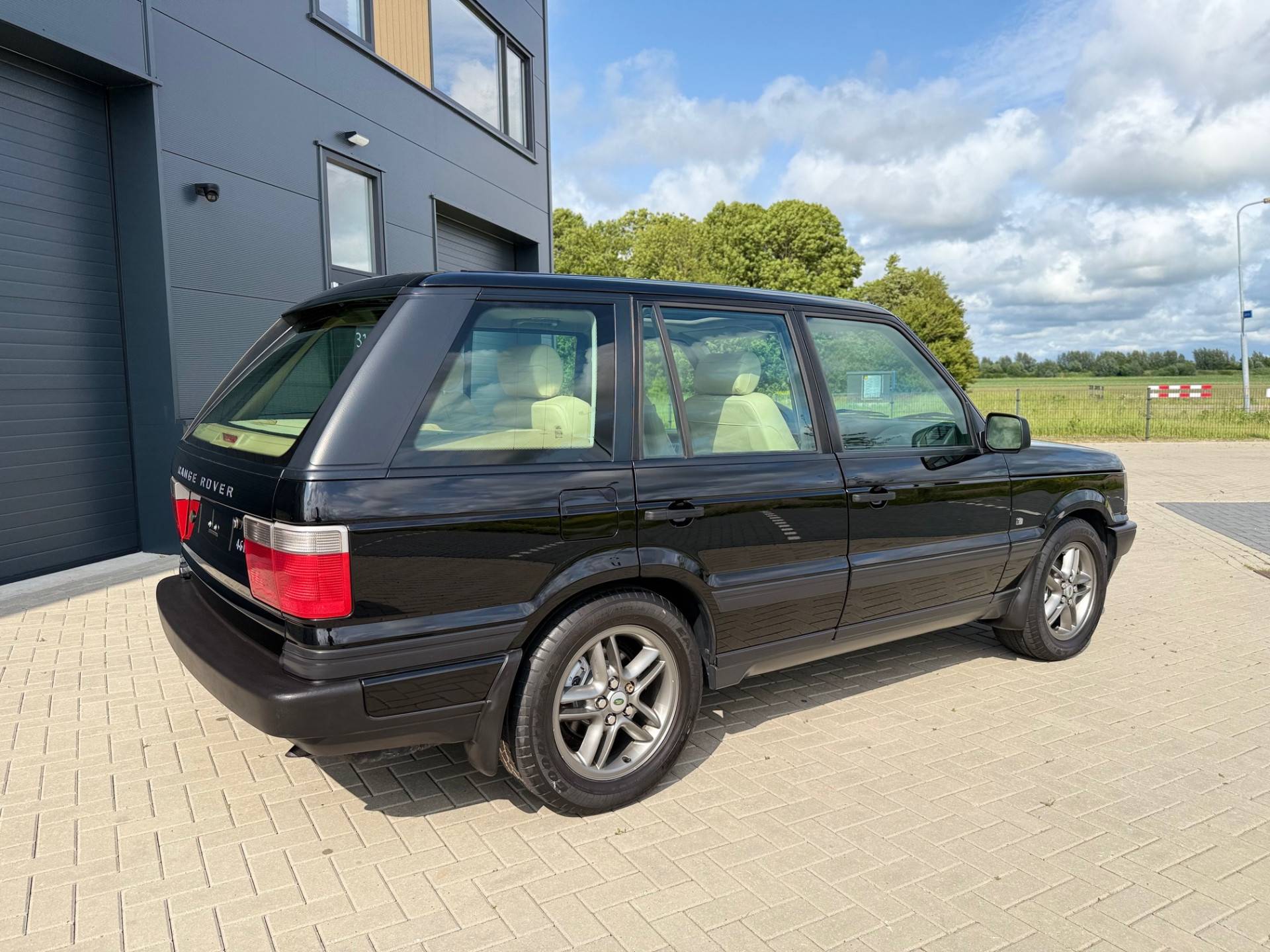 Land Rover Range Rover 4.6 HSE Zwart 137411509-3