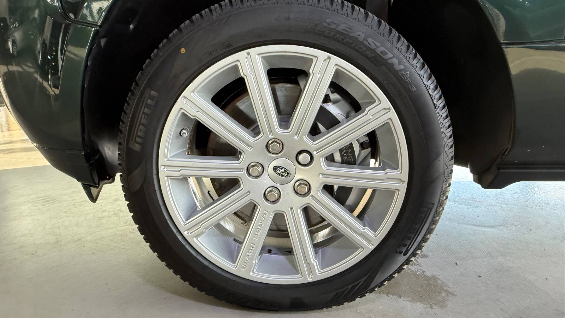 Land Rover Range Rover 5.0 V8 Supercharged 485984376-21