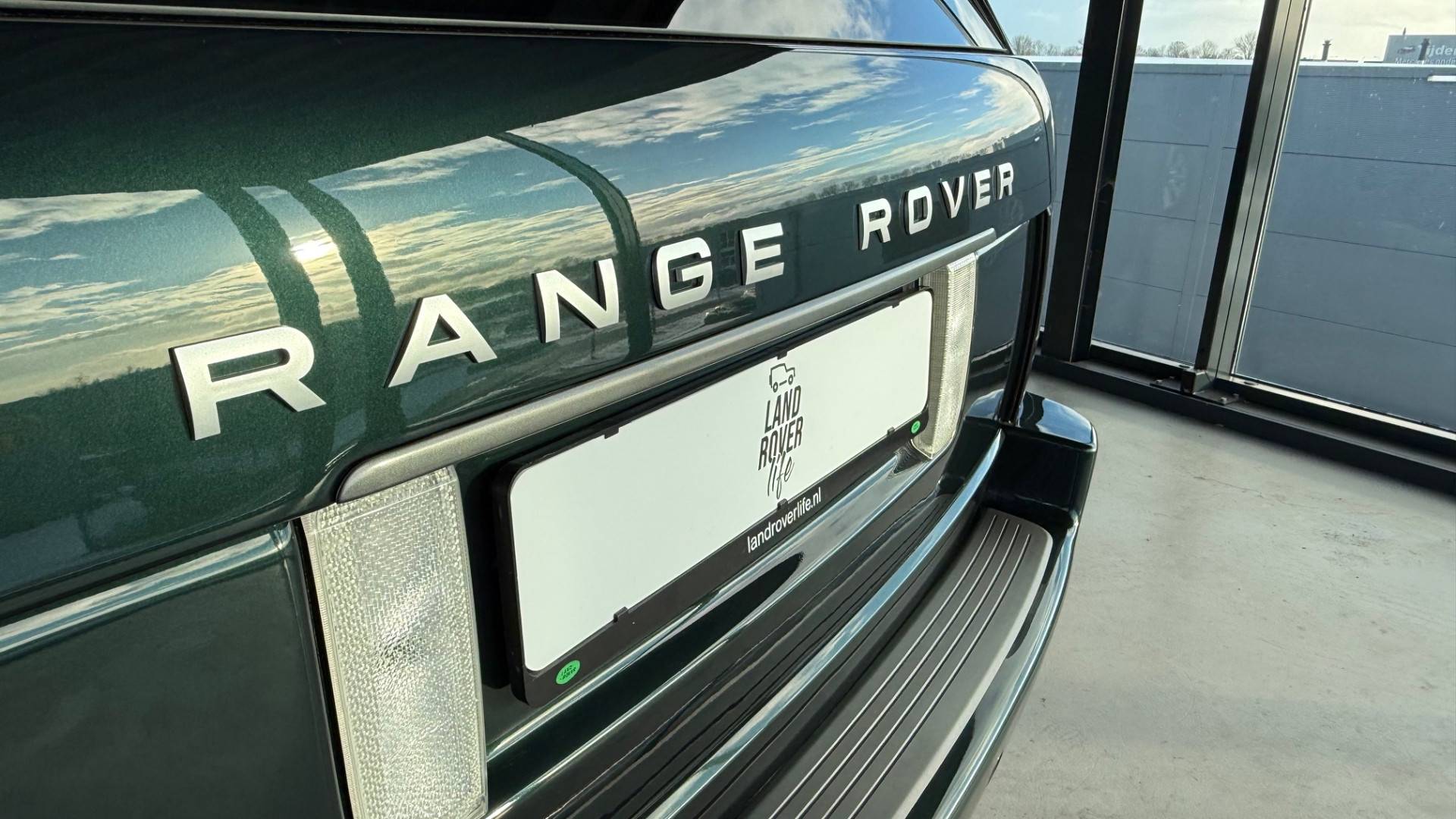 Land Rover Range Rover 5.0 V8 Supercharged 485984376-9