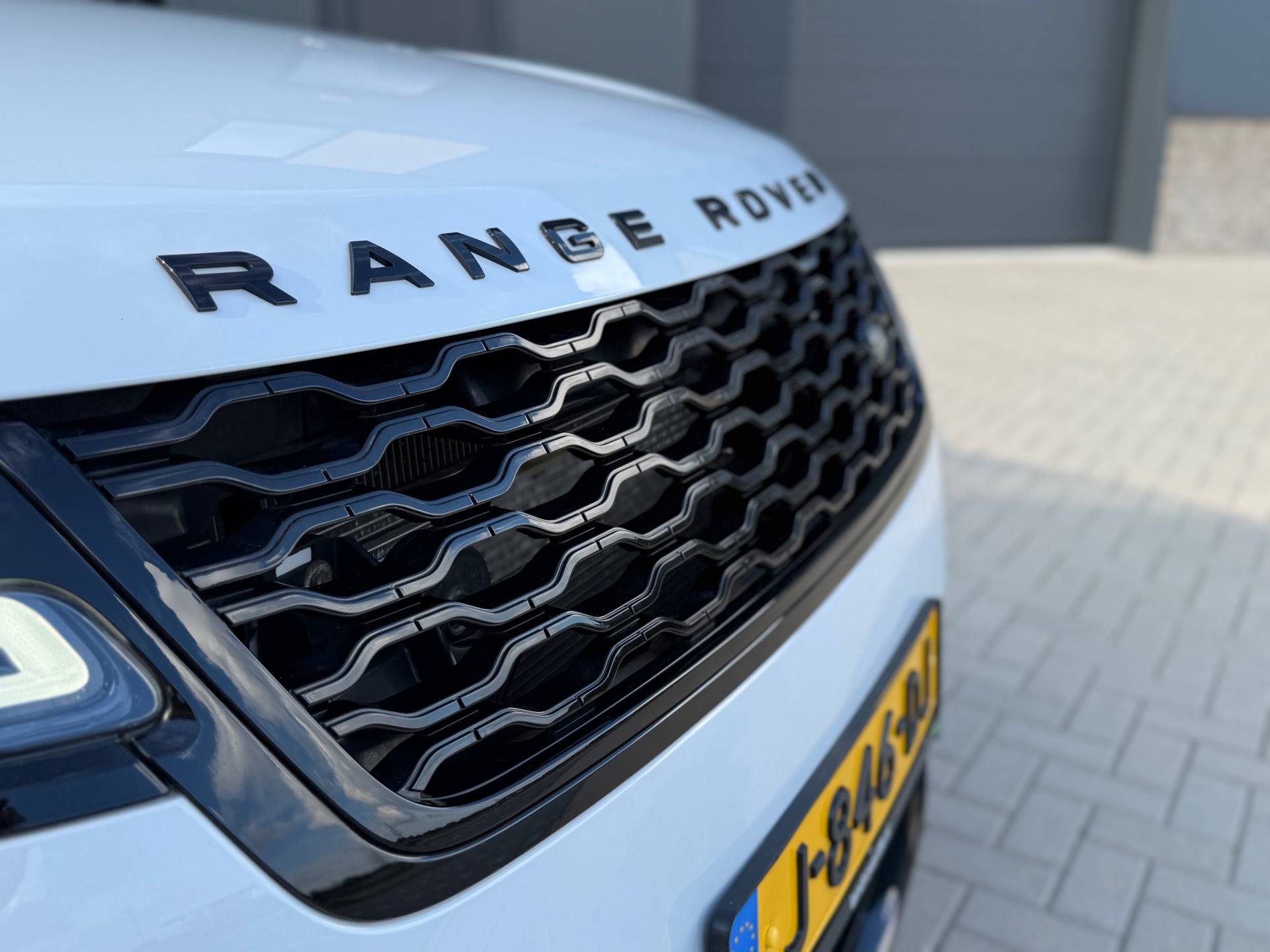 Land Rover Range Rover Velar 2.0 P250 Turbo AWD R-Dynamic SE wit 312676108-12