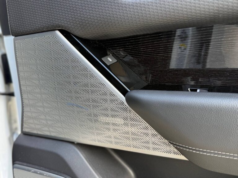 Land Rover Range Rover Velar 2.0 P250 Turbo AWD R-Dynamic SE wit 312676108-16