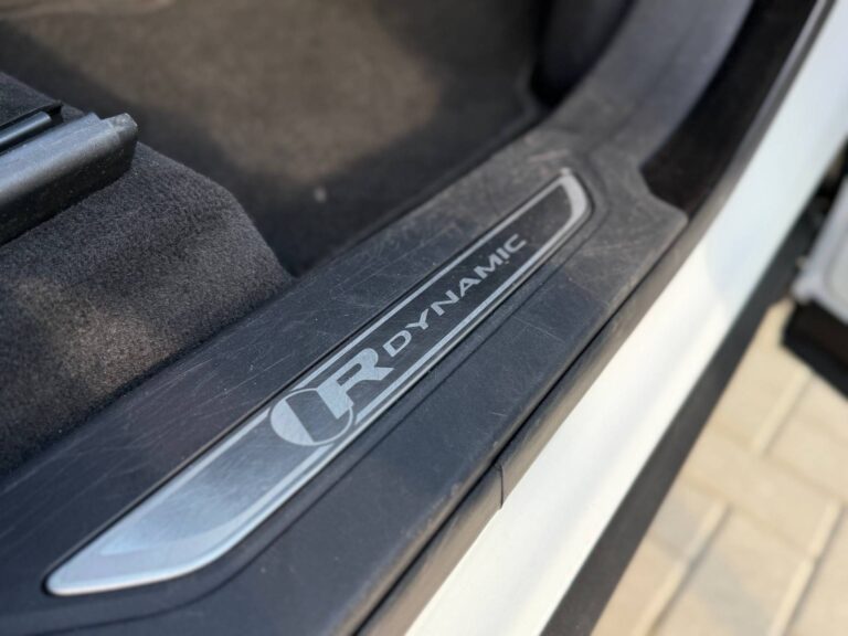 Land Rover Range Rover Velar 2.0 P250 Turbo AWD R-Dynamic SE wit 312676108-17