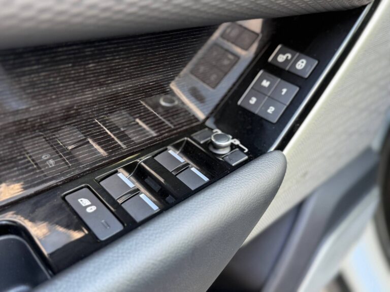 Land Rover Range Rover Velar 2.0 P250 Turbo AWD R-Dynamic SE wit 312676108-19