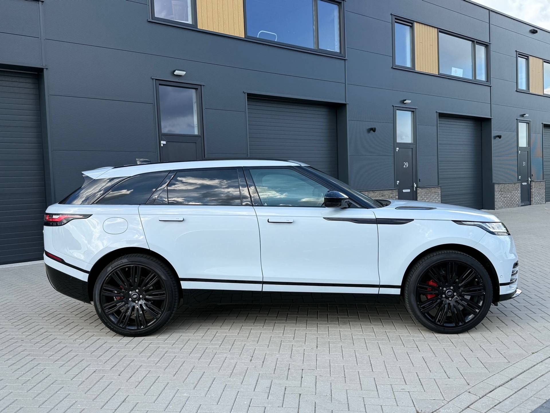 Land Rover Range Rover Velar 2.0 P250 Turbo AWD R-Dynamic SE wit 312676108-2