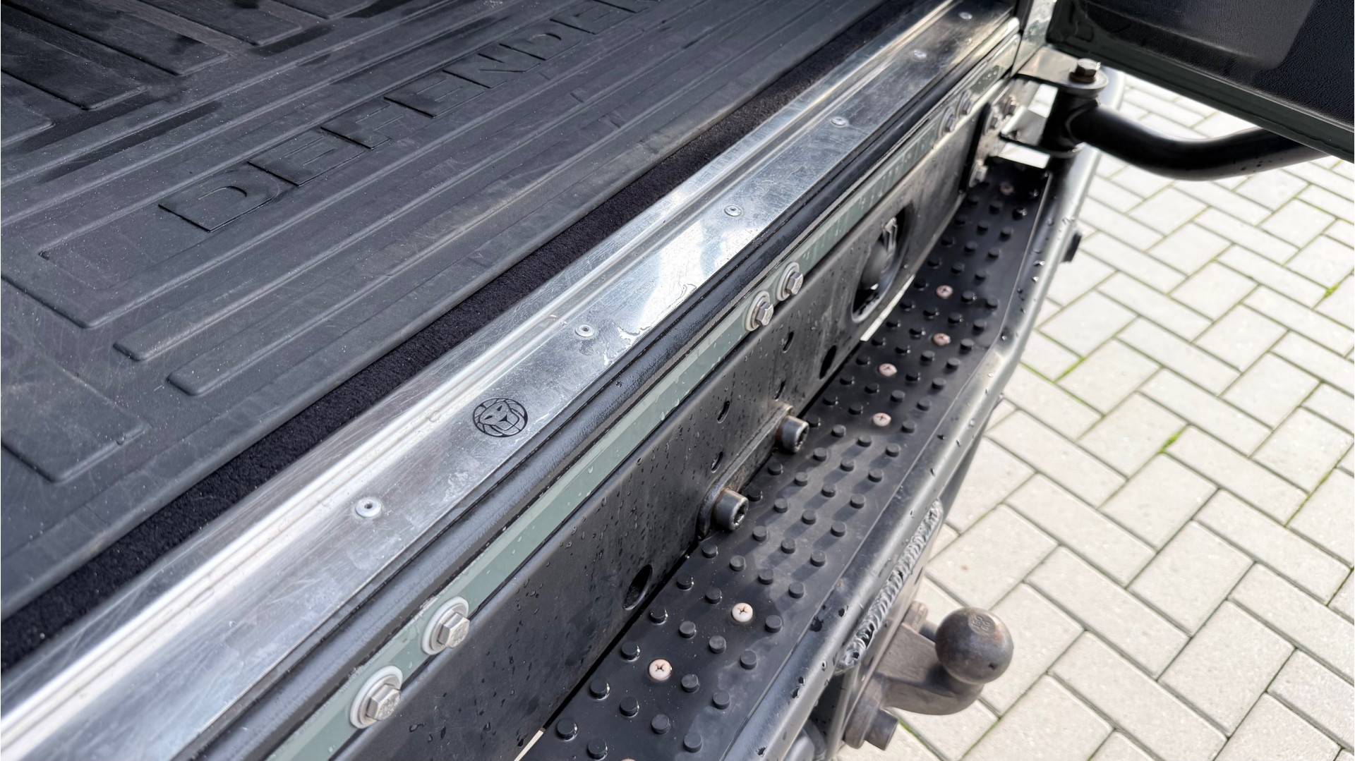 land rover defender 2.0i 16V 110 SW XTech 990471585-25