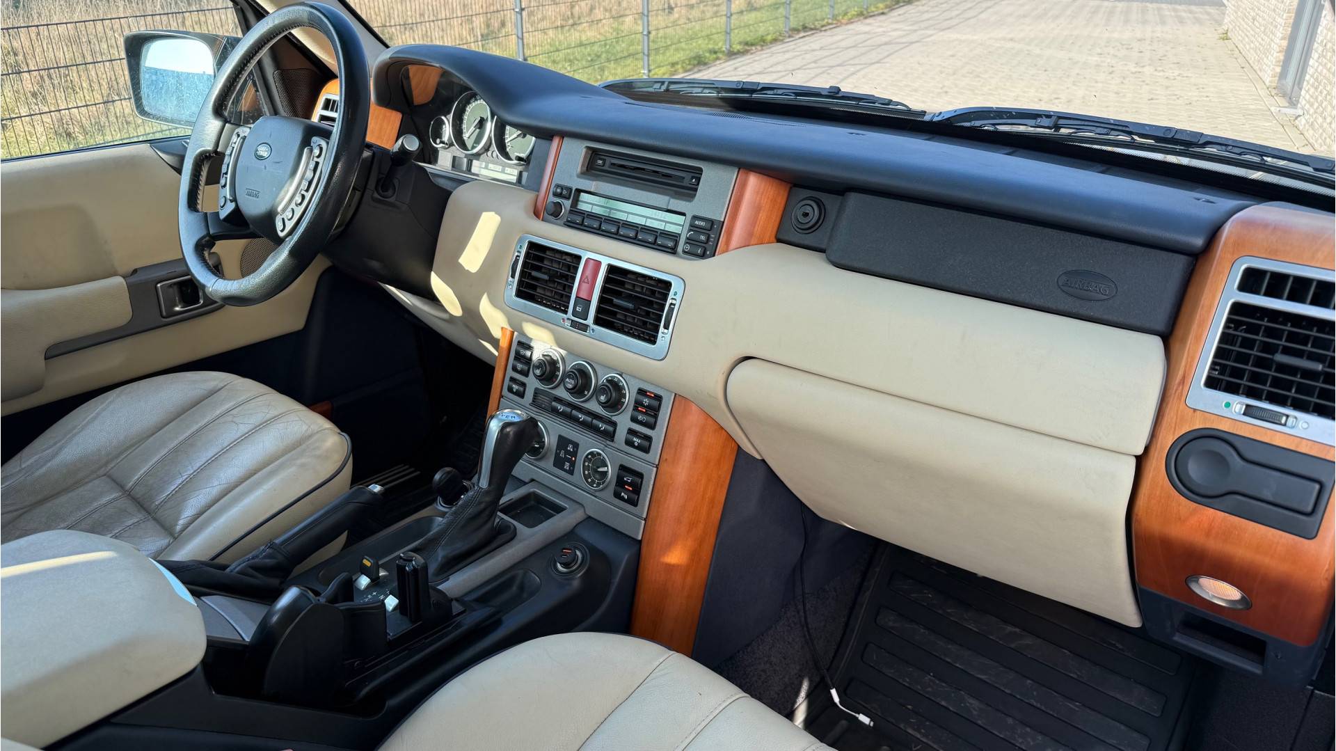 LR Range Rover 4.4 V8 HSE 911232603-13