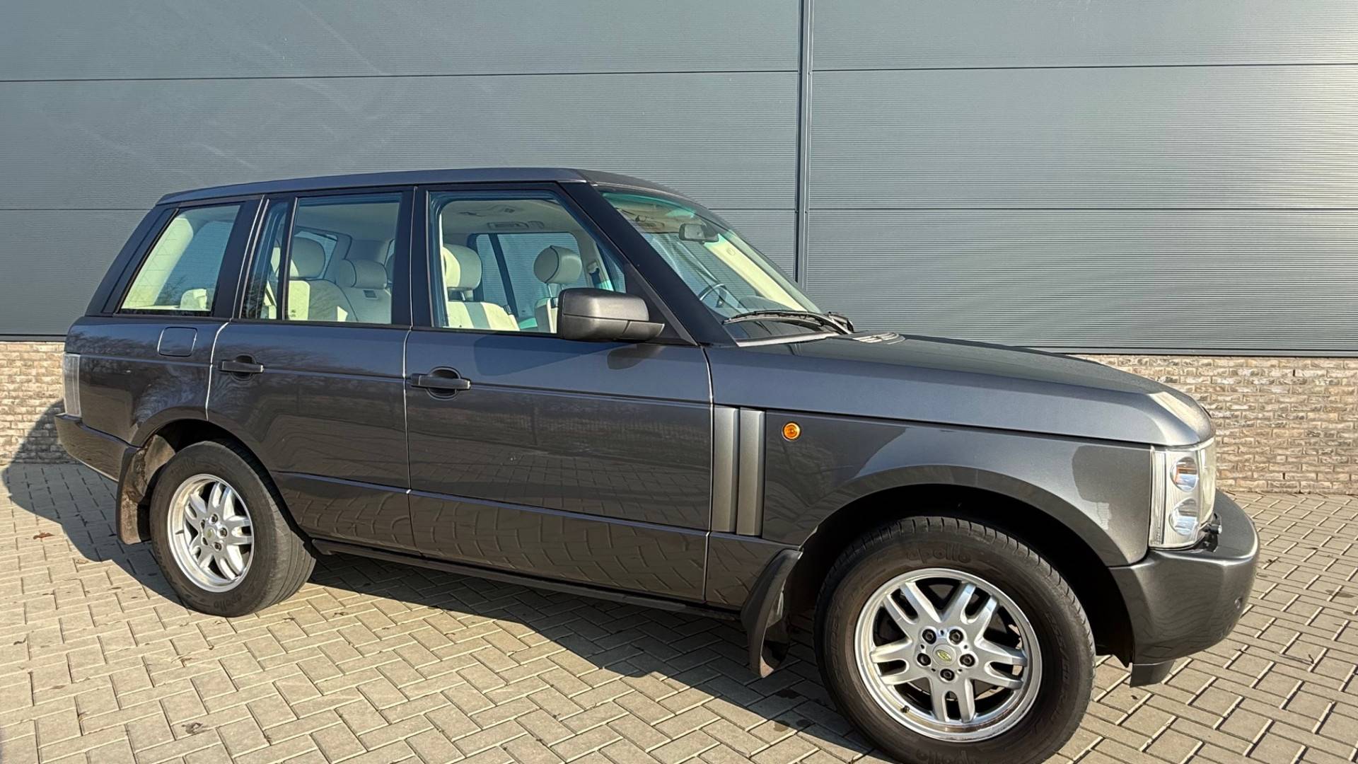 LR Range Rover 4.4 V8 HSE 911232603-14