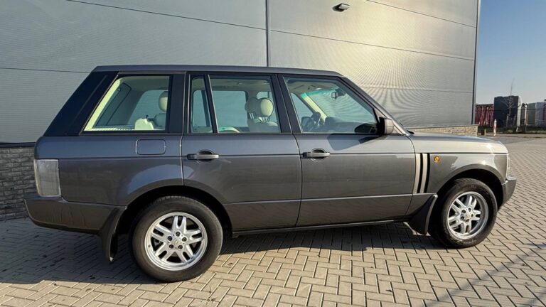 LR Range Rover 4.4 V8 HSE 911232603-15