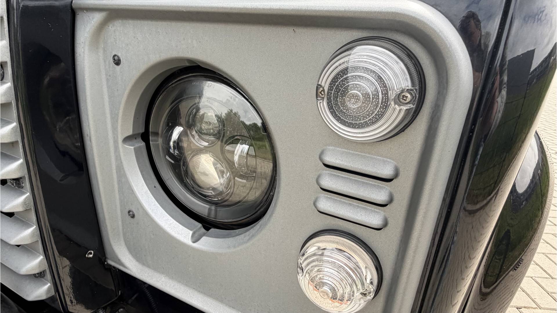 Land Rover Defender 90 X-tech zwart 173564173-5