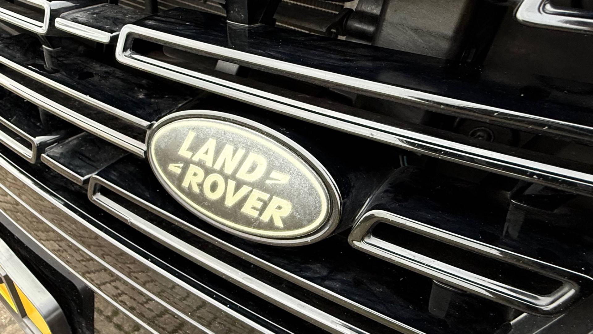 land rover range rover 3.0 P440e Autobiography PHEV Approved 148167949-12