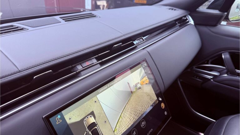 land rover range rover 3.0 P440e Autobiography PHEV Approved 148167949-23