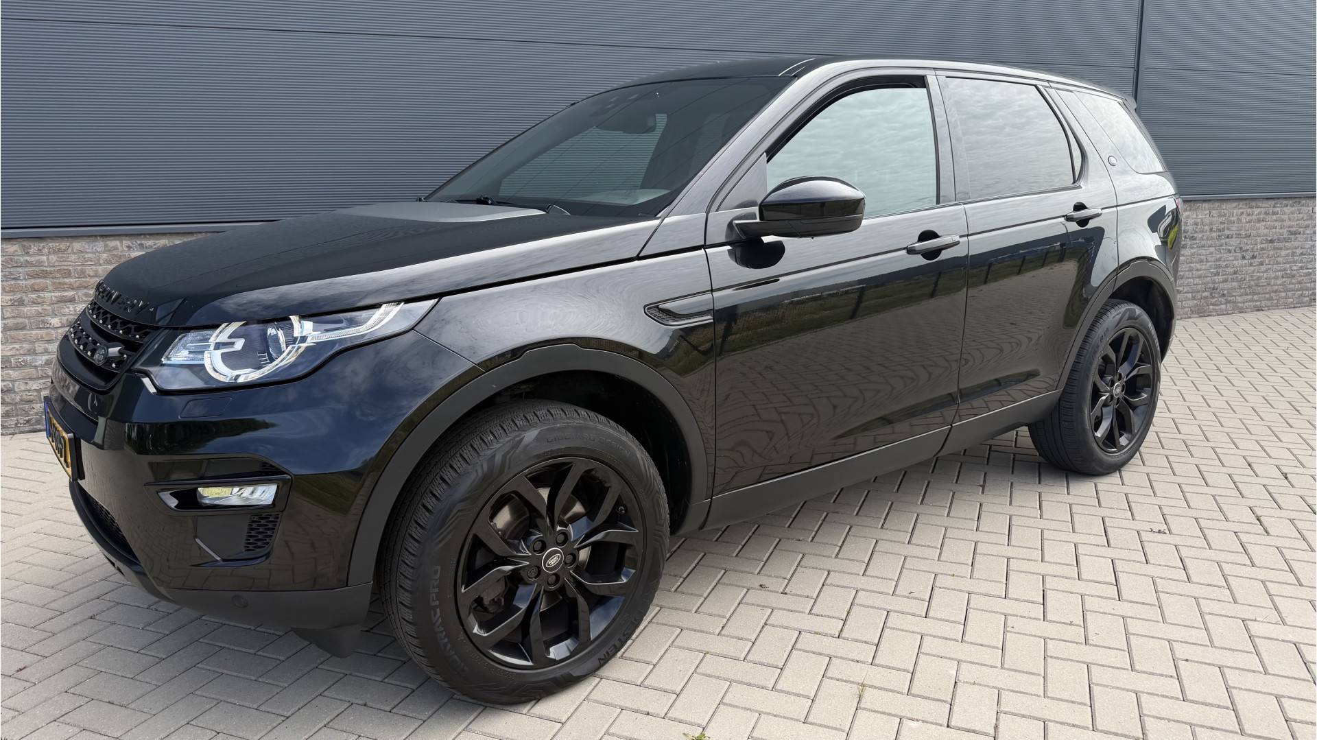 Land Rover Discovery Sport 2.0 TD4 HSE Luxury 257161950-0